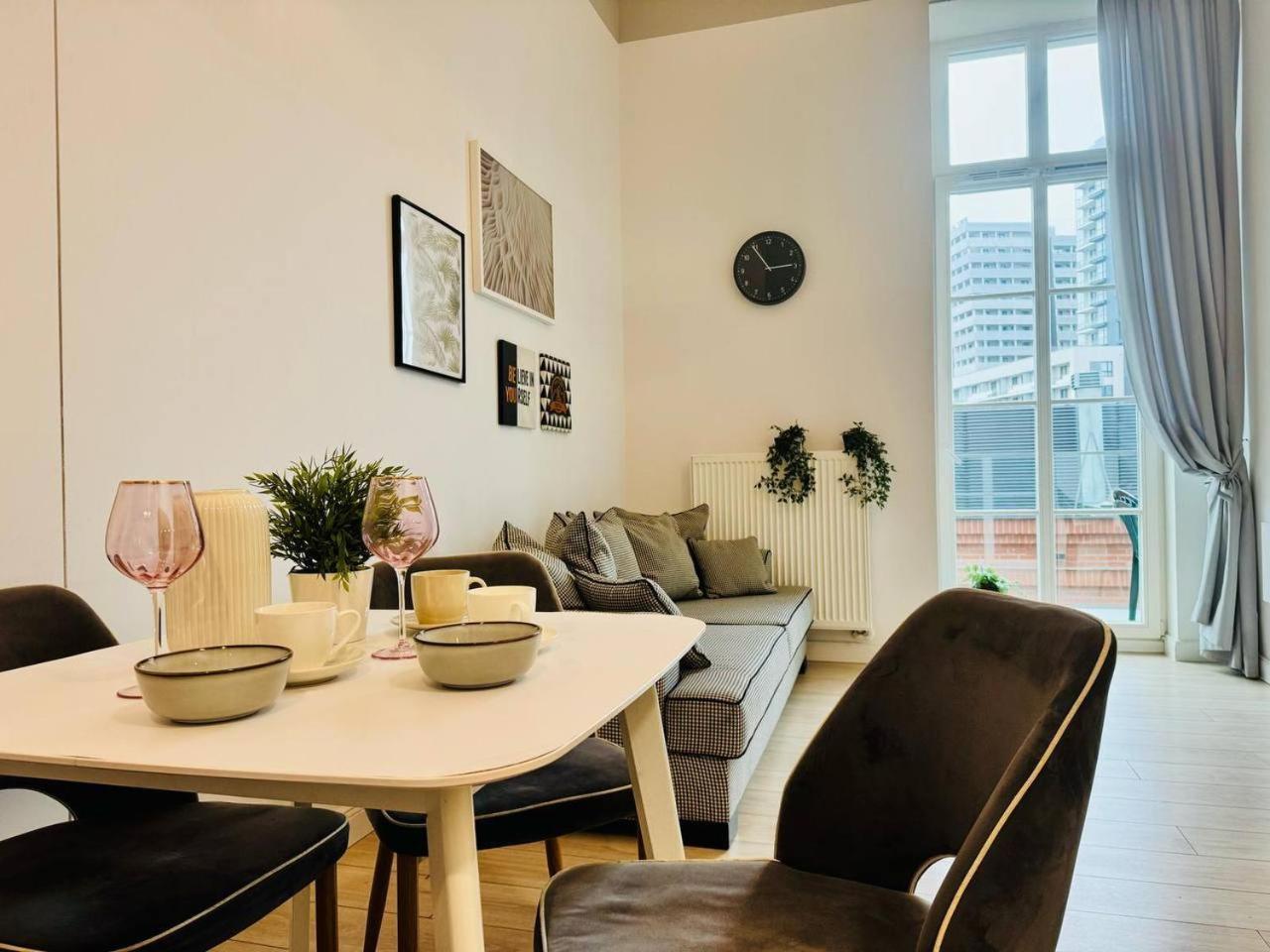 Absyntapartments 24 Rynek Wroclaw Bagian luar foto
